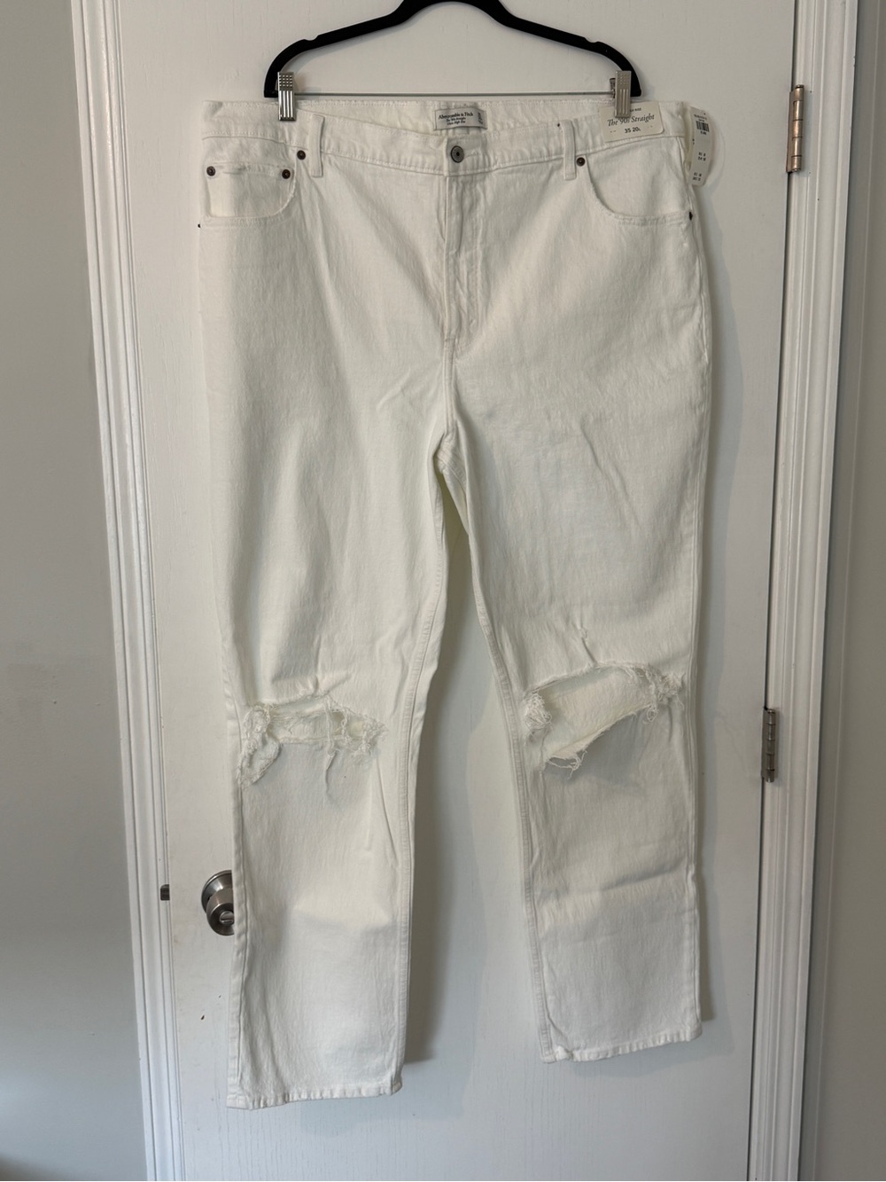Abercrombie & Fitch 90’s Ultra High Rise Straight-Leg Jeans